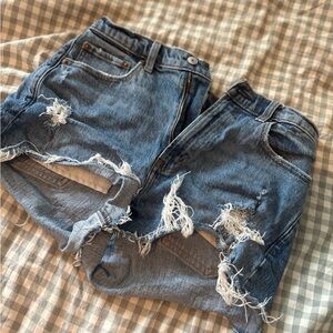 The mom shorts high rise